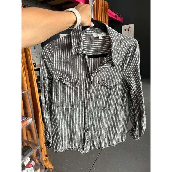 Love Tree Tops - Love Tree Grey Pinstripe Button Up Shirt Cotton Linen Blend Small